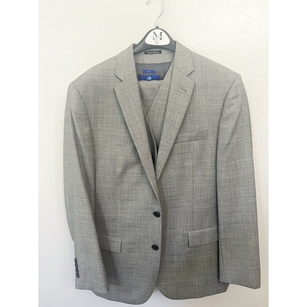 Egara Men's Suit Slim Fit 3 Piece 42 R Solid Front Vest 36x 31.5 Grey- 100% Wool